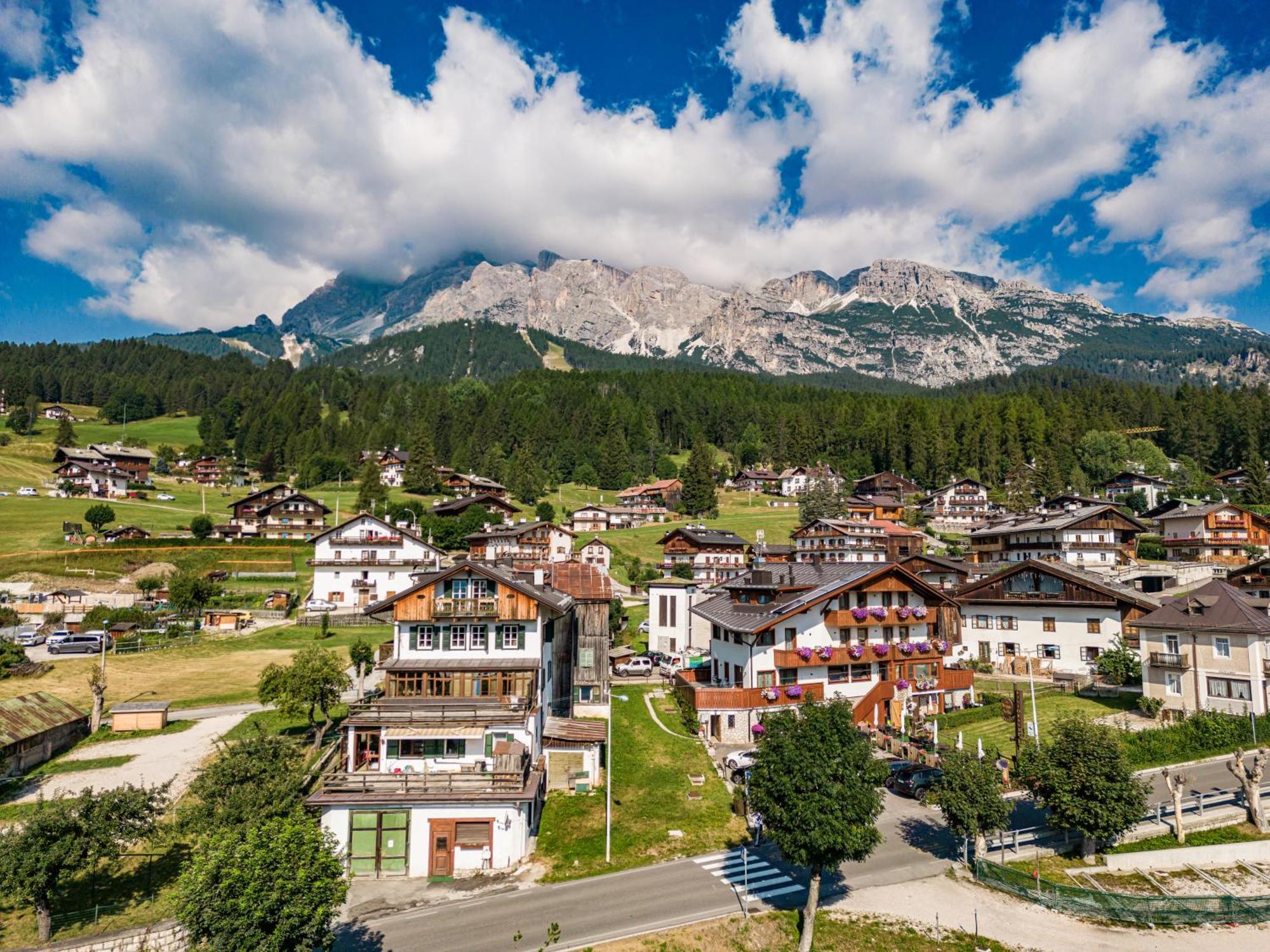 Hotel Da Beppe Sello Cortina d'Ampezzo Luaran gambar
